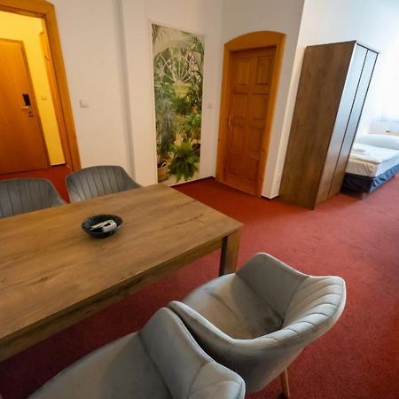 Hotel Uno Ústí nad Orlicí Zewnętrze zdjęcie