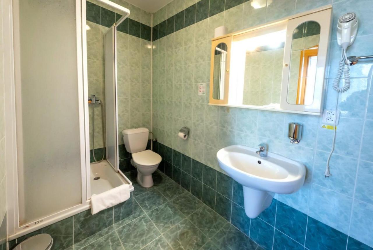 Hotel Uno Ústí nad Orlicí Zewnętrze zdjęcie