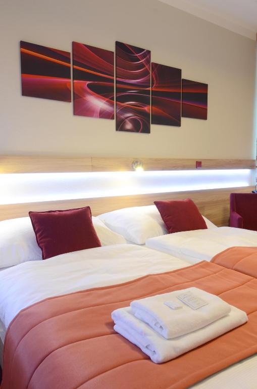 Hotel Uno Ústí nad Orlicí Pokój zdjęcie