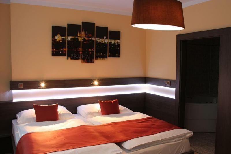 Hotel Uno Ústí nad Orlicí Pokój zdjęcie