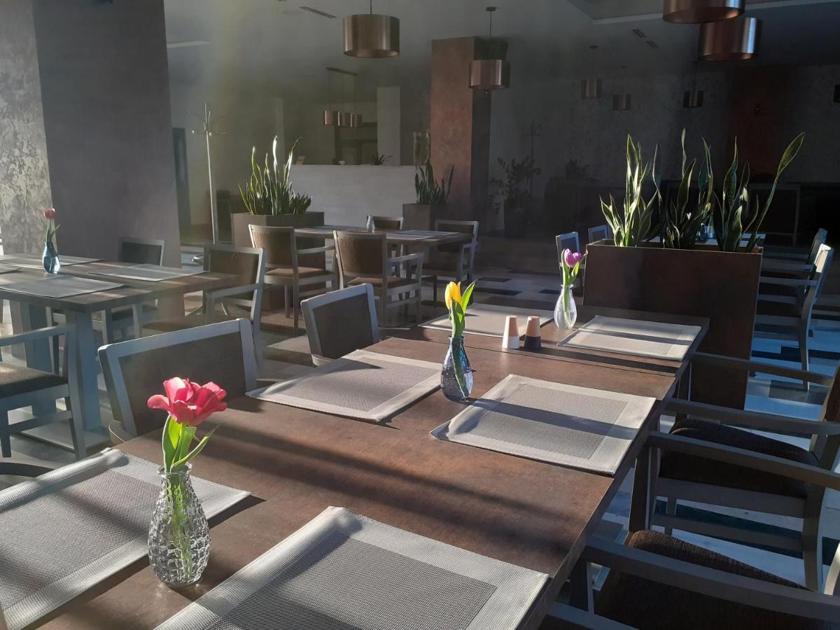 Hotel Uno Ústí nad Orlicí Zewnętrze zdjęcie